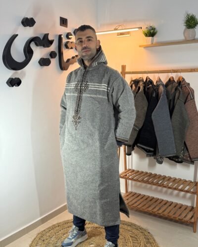 القشابية ڨري وزرة بيضاء