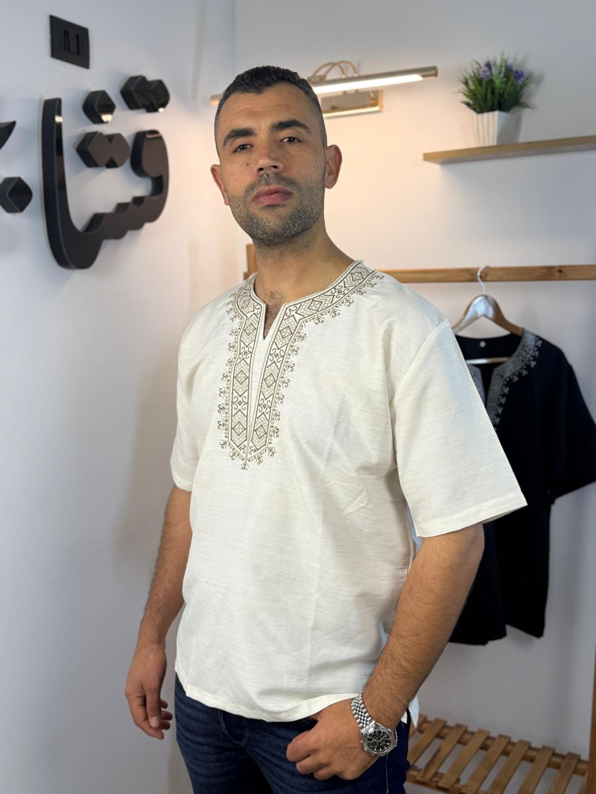 مريول تونسي تقليدي بنقشة تراثية أصيلة | T-shirt tunisien traditionnel à motif authentique